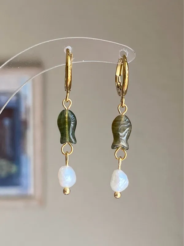 Handmade quality Czech glass beads fish & pearls unique dangle earrings⭐️🐟💕 - Image 6