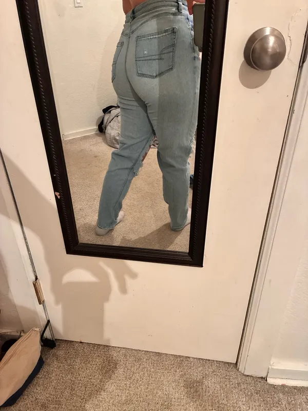 american eagle straight leg super stretch mom jeans - Image 4