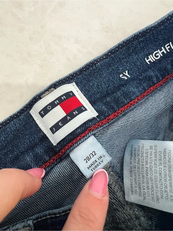 Tommy Hilfiger Blue Denim High Flare Y2K Jeans Size 28/32 - Image 5