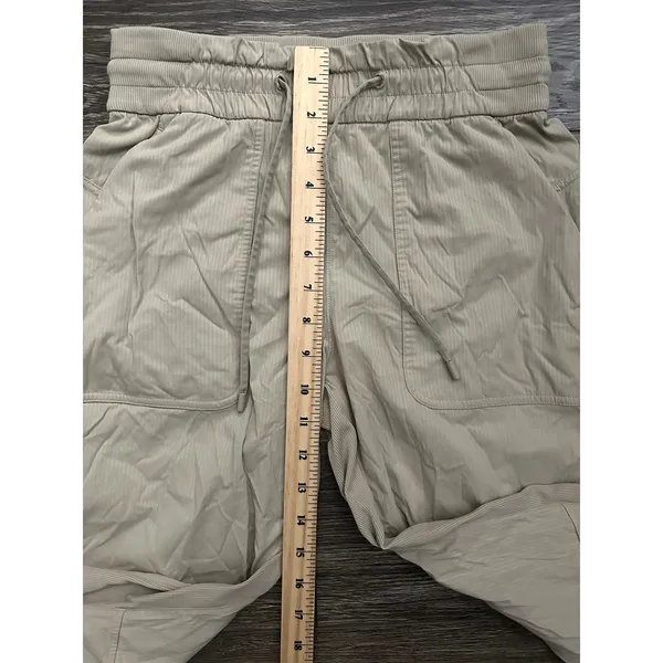 Lululemon Beyond the Studio Crop Trench (First Release) size 4 - Image 3