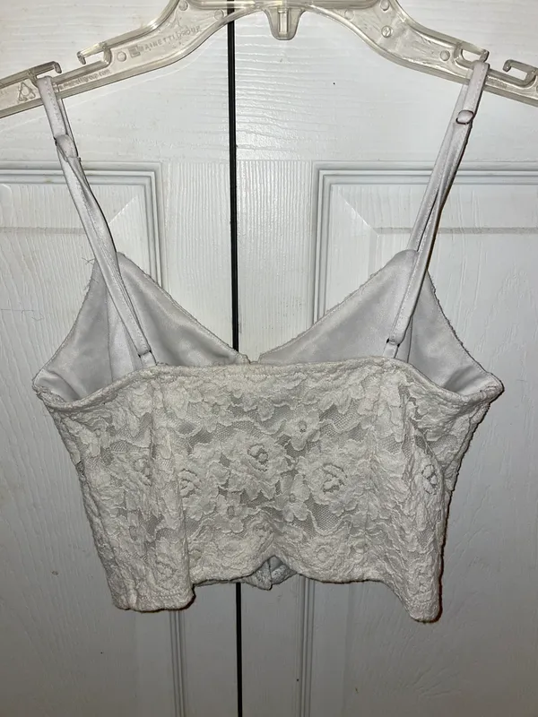 white lace crop top - Image 2
