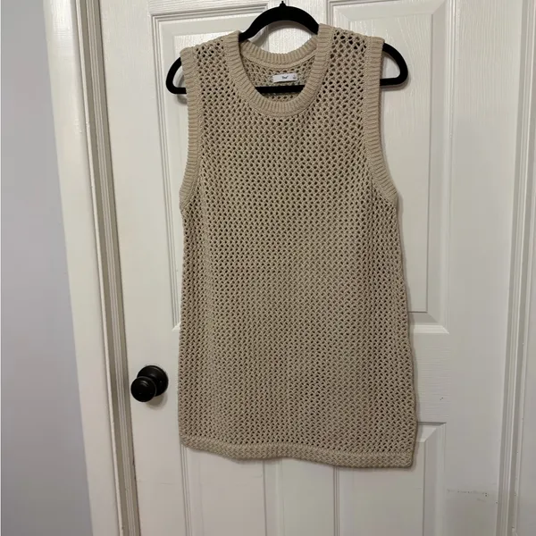 TNA‎ x ARITZIA dundas open knit sweater vest tan size large - Image 3