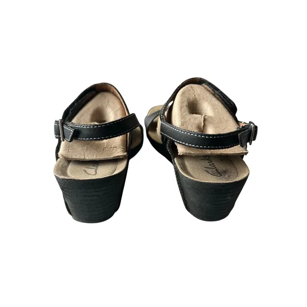 Clark’s black leather comfort sandals size 7M - Image 3