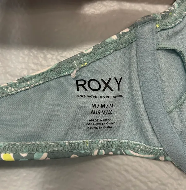 Roxy Seaside Tropics Underwire Smock Bra Bikini Top || Size: Medium - Image 7