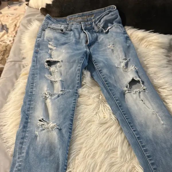 American Eagle Outfitters Distressed Denim Jeans - Image 3