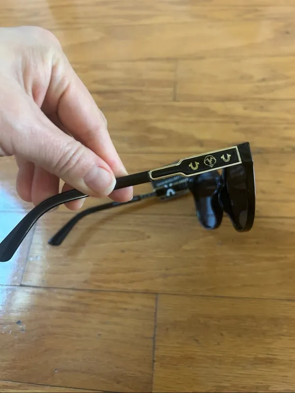 NWT True Religion women sunglasses - Image 2