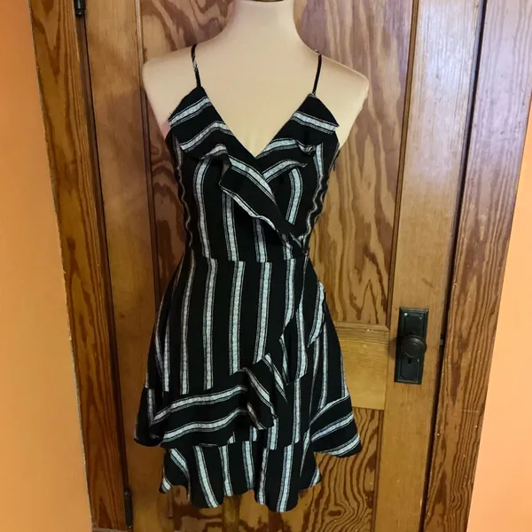Lydelle Small Black White Striped Ruffle Crossover Mini Dress - Image 8