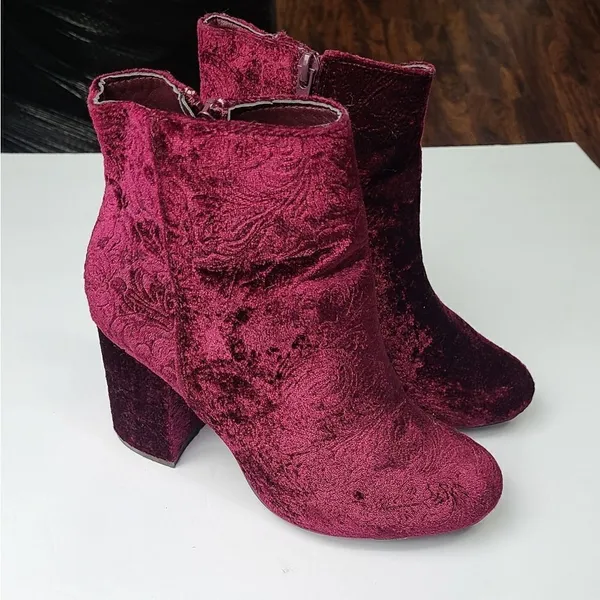 ‎Floral Women's Red Ankle Booties Size 7 - Image 7