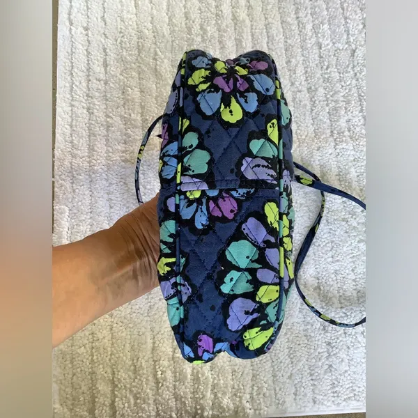 Vera Bradley crossbody 💛💙💜 - Image 4