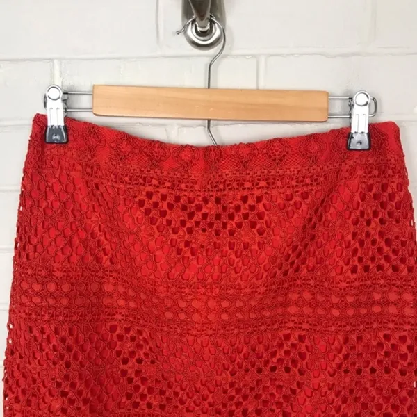 NWT Banana Republic Red Lace Skirt Size 0 - Image 3