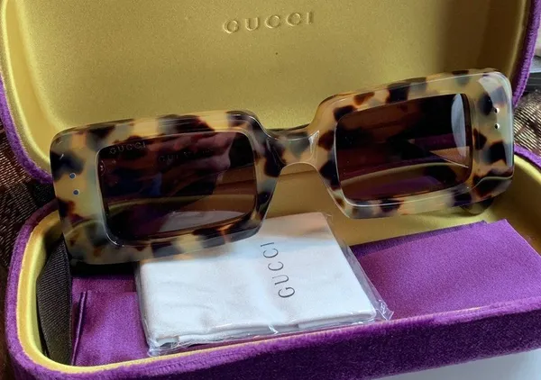 Authentic GUCCI 48mm Rectangular Tortoise Acetate sunglasses - Image 4