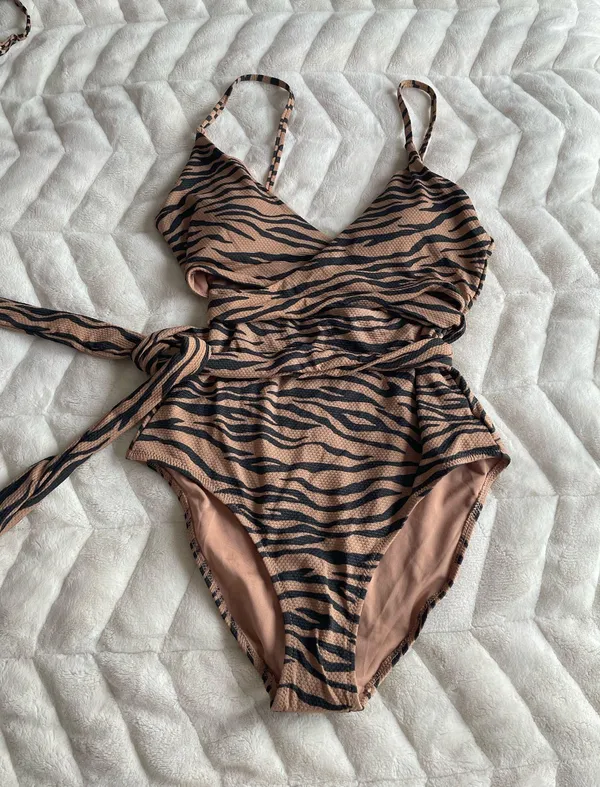 Aerie tiger animal print one peice swimsuit - Image 2