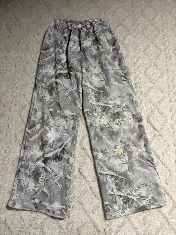 Shein camo sweatpants small - Image 4