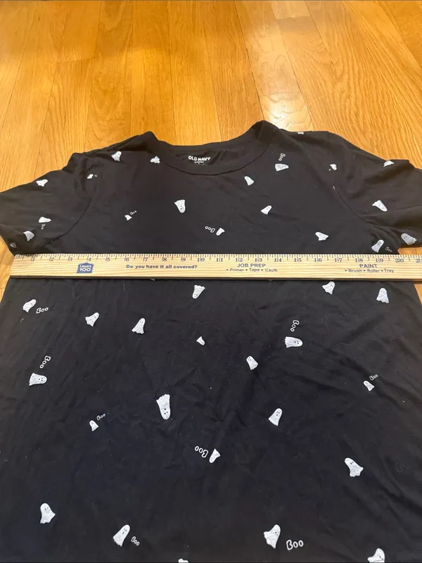 Old Navy Halloween short sleeve tee shirt size large . - Image 3
