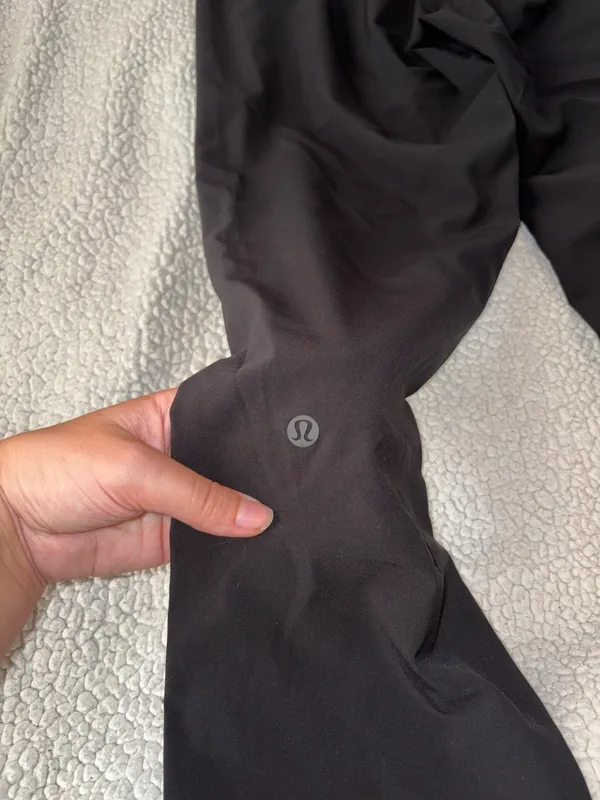 Lululemon On The Fly Pants Woven - Image 8