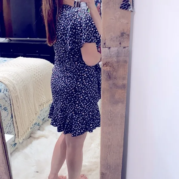 SHEIN flirty floral wrap dress size large - Image 5