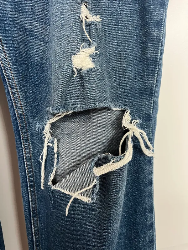 Abercrombie Jeans - Image 2