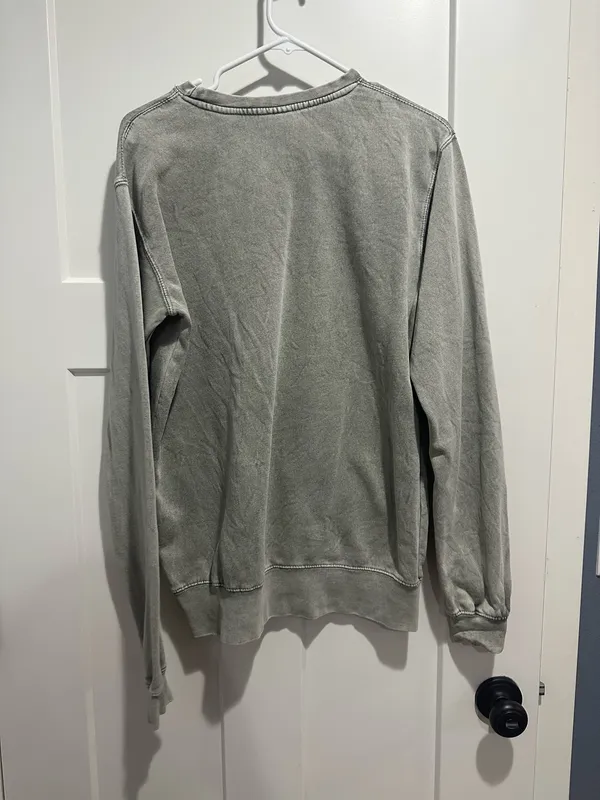 Vintage Blue Women’s vintage crew neck sage green - Image 2