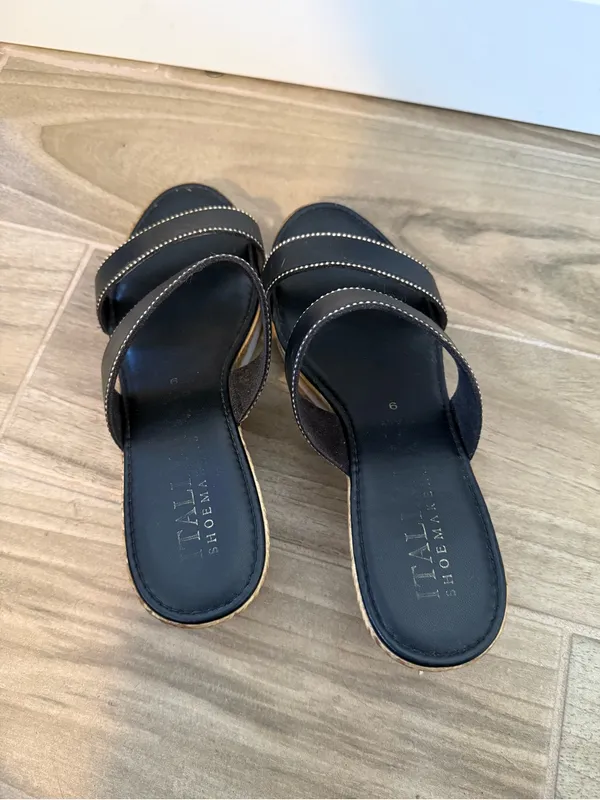 Italian Shoemakers Black Double-Strap Slide Sandals with Gold Bead Trim - Image 4