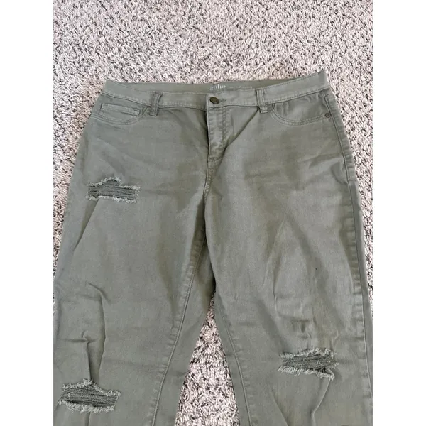 Soho New York &‎ Company Jeans Women's Green Distressed Ankle Legging Size 14 - Image 2