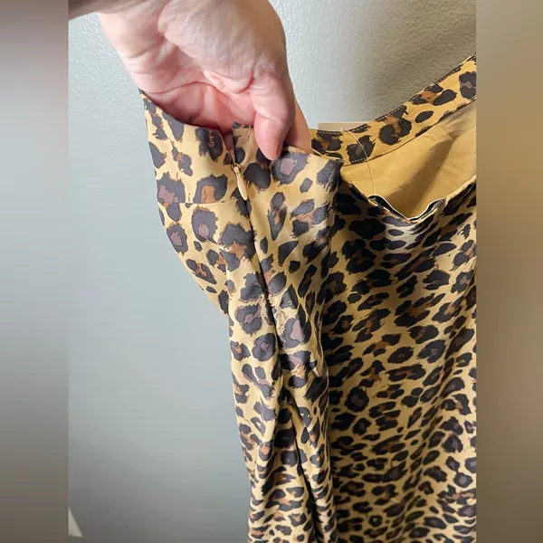 Abercrombie & Fitch NEW‎ Women's Leopard Slip Midi Dress Size Small - Image 6