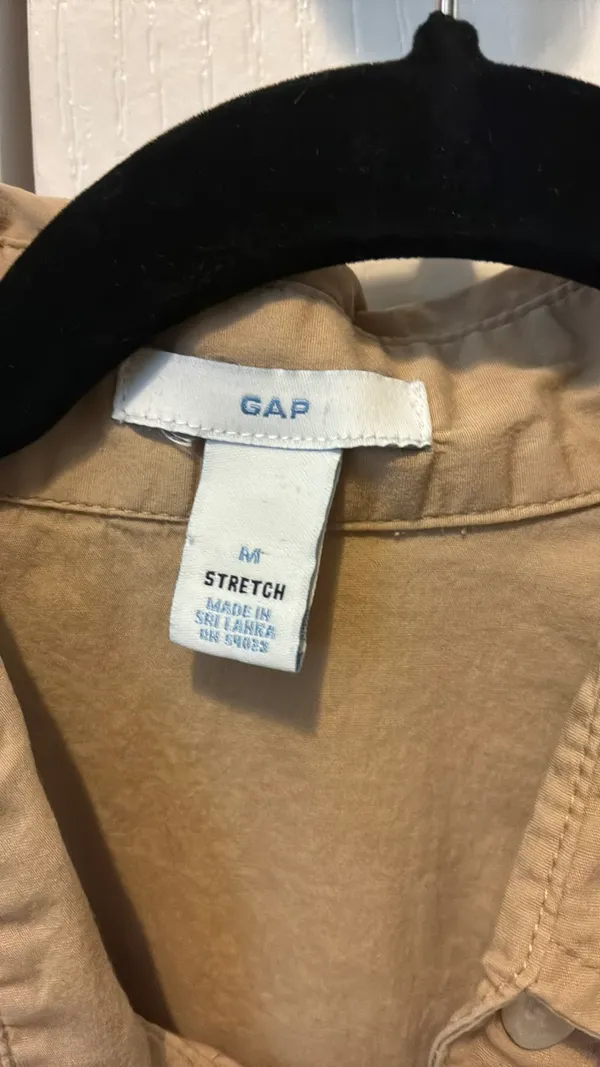 Gap Women’s Shirt - Image 2