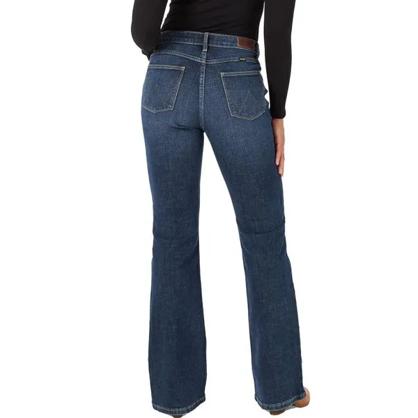 Wrangler new with tag high rise fierce‎ flare B18 - Image 2