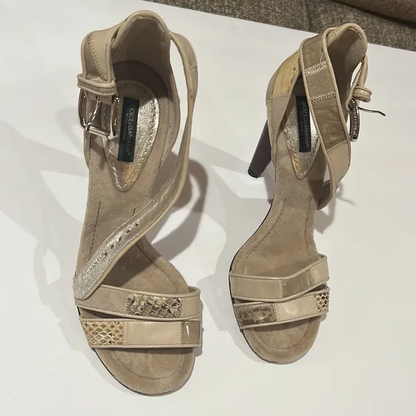 Dolce & Gabbana cream heels - Image 3