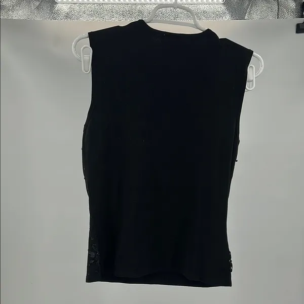 Talbots Black sleeveless silk blend sequin floral knit top S casual office - Image 5