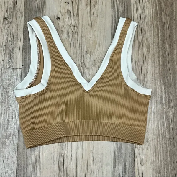 NWT Aerie 2- piece tan ribbed bootyshorts sports bra sz Medium Large shortie - Image 8
