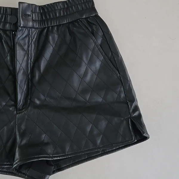 New Zara Black High Rise Faux Leather Detail Shorts Size XS - Image 4