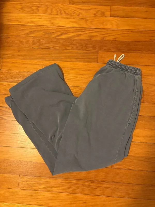 Brandy Melville Wide-Leg Sweatpants - Image 3