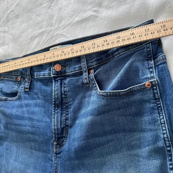 J. Crew Size( 32) Women's Jean Vintage Straight High Rise‎ Medium Wash - Image 5