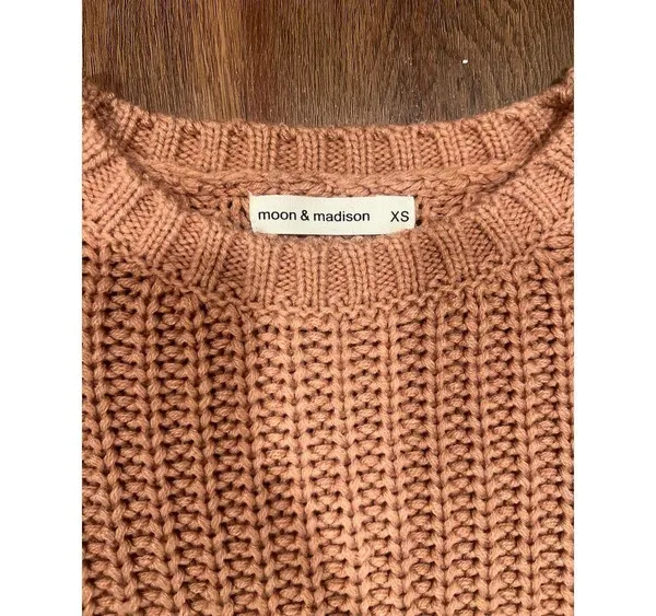 Moon & Madison Boho Cozy Knit Cropped Sweater Small Blush Pink - Image 4