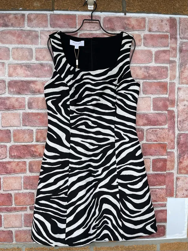 NWT Designer Michael Kors Zebra Wool Dress 8 Mob Wife Chic - Image 4