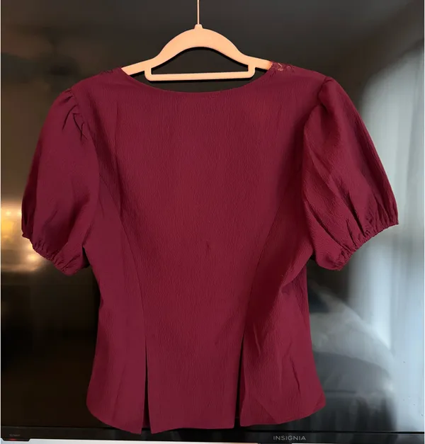 Vestique Button-Up Top - Image 2