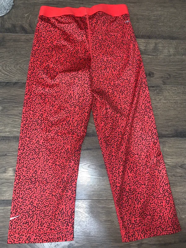 Nike PRO Dri-Fit compression Capris - Image 2