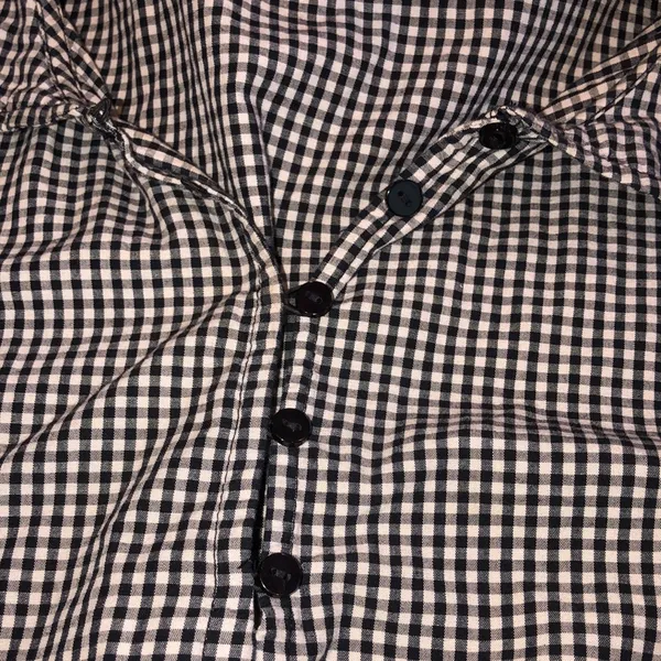 Urban outfitters Claire ruffled mini dress in black and white gingham size small - Image 5