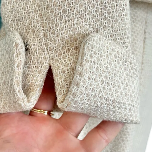 Bosch White Beige Cream Gold Button Luxury Regal Tweed Skirt Suit size 6 / L - Image 10