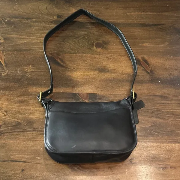 Vintage Coach Crossbody Bag Black Leather Flap Brass Classic Quiet Luxury 90s - Image 11