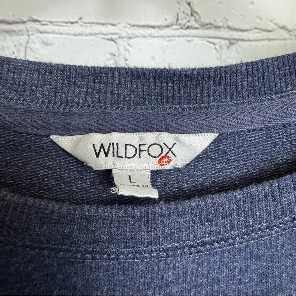 Wildfox Women's blue pullover sweatshirt size large Social colorful embroidery - Image 4