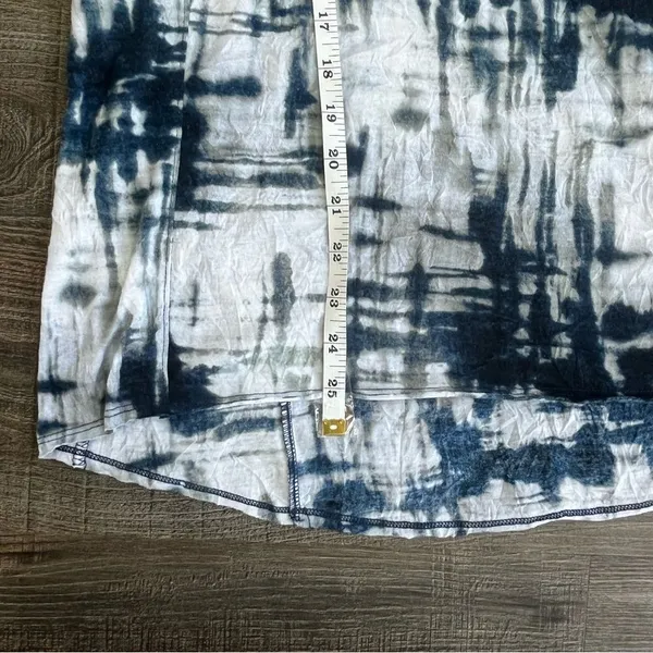 Vera Wang Abstract Tie-Dye Tee - Medium - Image 9