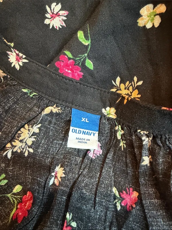 OLD NAVY floral blouse - Image 5