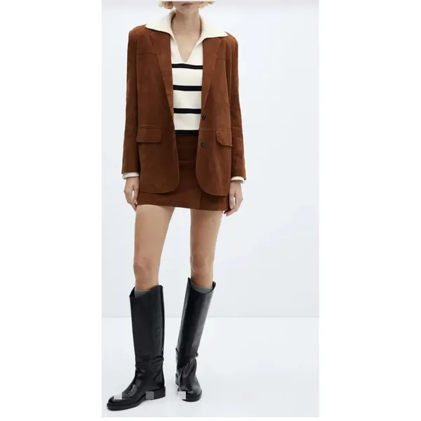 Mango Women's Cream and Black Striped V-Neck‎ Sweater with Collar - Image 3
