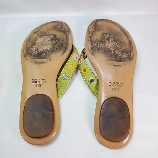 Marc Jacobs Flip Flop Sandals Women 6.5 Lime Green Tan Grommet Eyelet Flat Italy - Image 4