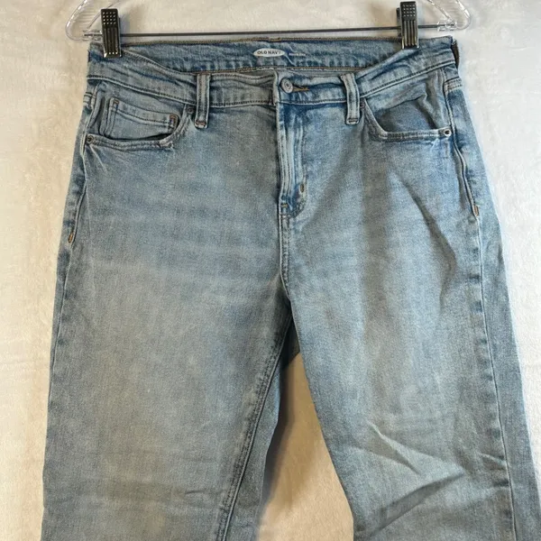 Old Navy Boyfriend Jeans Light Wash Distressed Denim Size‎ 6 - Image 2