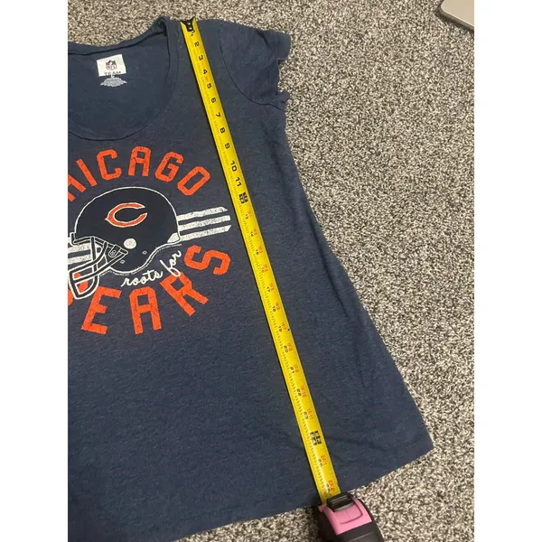NFL Team Apparel Chicago Bears Short Sleeve Scoop Neck shirt L - Image 4