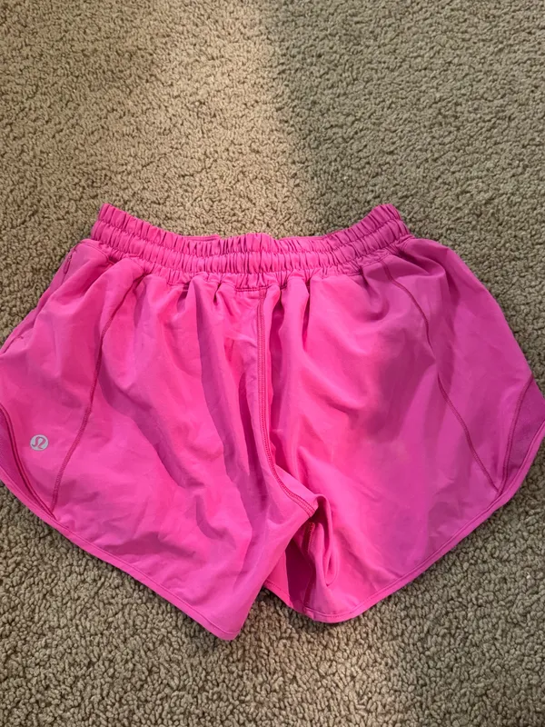 Lululemon Sonic Pink Shorts Hotty Hot - Image 3