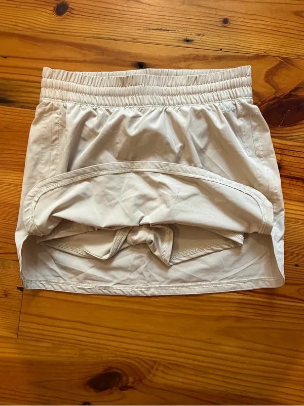 DSG Light Tan Athletic Tennis Skirt with Shorts Size XS - Image 6