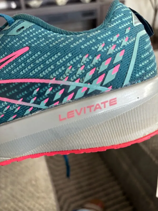Brooks Levitate Women’s Size 8 Teal Pink Running Athletic Shoes - Image 10